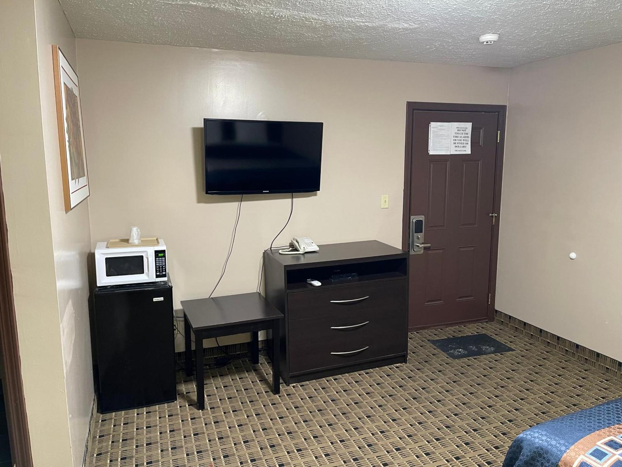 Economy Inn&Suites Ashtabula Exterior foto